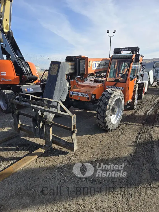 2018 SKYTRAK 8042 Forklift