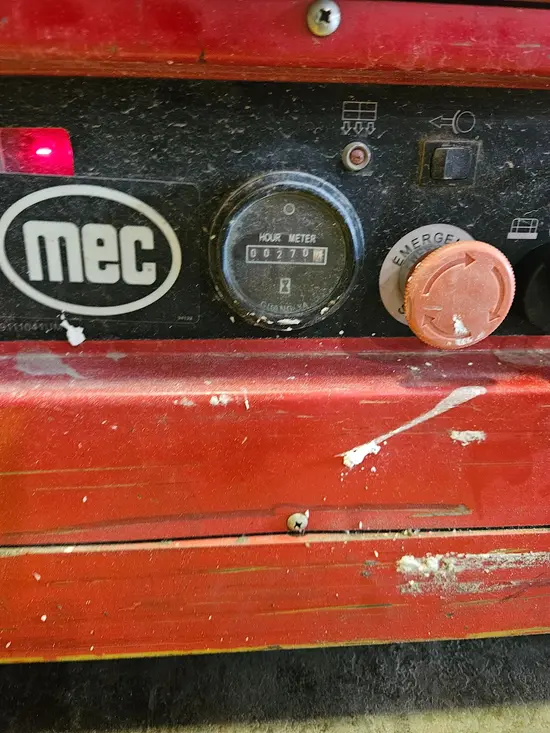 2018 MEC MICRO 19 Scissor Lift