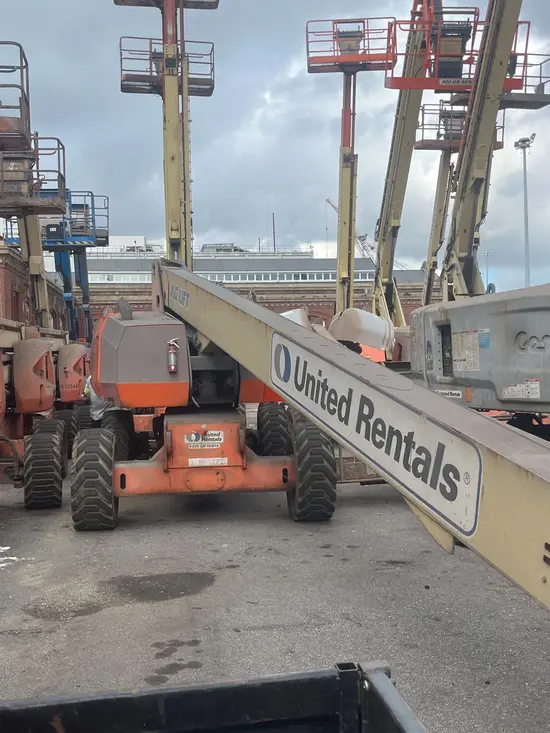 2017 JLG 800S Boom Lift