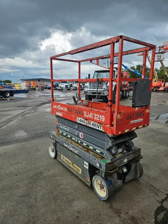 2016 Skyjack SJIII3219 Scissor Lift