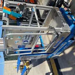2017 Genie GR-20 Self-Propelled One-Person Lift