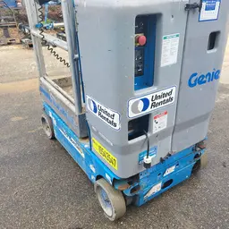 2016 Genie GR-20 Self-Propelled One-Person Lift