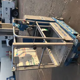 2016 Genie GR-20 Self-Propelled One-Person Lift