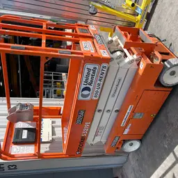 2018 Snorkel S3219E Scissor Lift