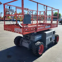 2017 Skyjack SJ6826RT Rough Terrain Scissor Lift