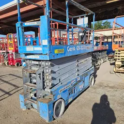 2016 Genie GS-3232 Scissor Lift