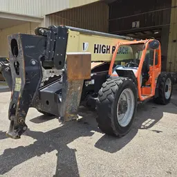 2018 JLG 1055 Forklift