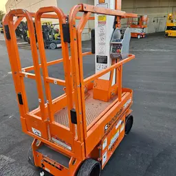 2021 Snorkel TM16E Self-Propelled One-Person Lift