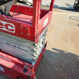 2018 MEC MICRO 19 Scissor Lift