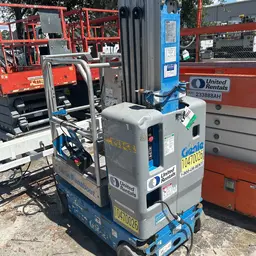 2016 Genie GR-20 Self-Propelled One-Person Lift