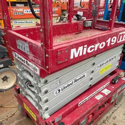 2018 MEC MICRO 19 Scissor Lift