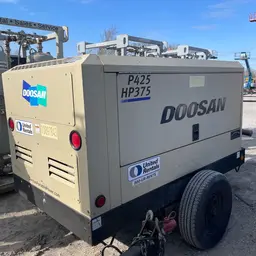 2019 Doosan P425/HP375WCU Air Compressor