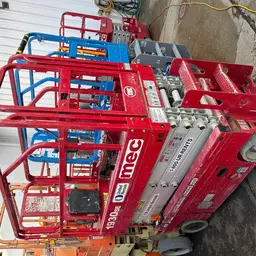 2018 MEC 1930SE Scissor Lift