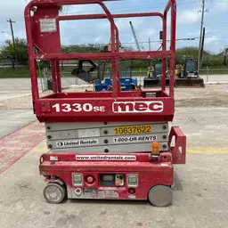 2017 MEC 1330SE Scissor Lift
