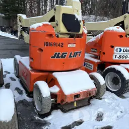 2013 JLG E400AJPN Articulating Boom Lift