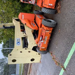 2013 JLG E450AJ Articulating Boom Lift