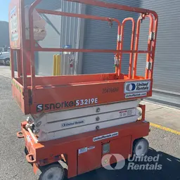 2018 Snorkel S3219E Scissor Lift