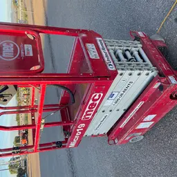 2018 MEC MICRO 19 Scissor Lift