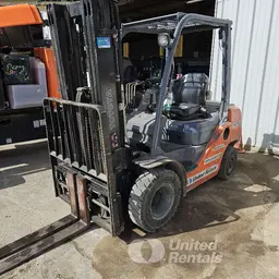 2019 Toyota 8FDU25 Warehouse Forklift