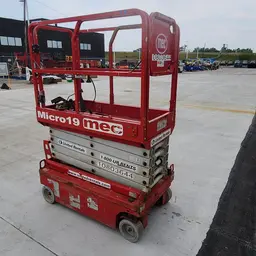 2018 MEC MICRO 19 Scissor Lift