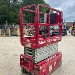2018 MEC MICRO 19 Scissor Lift