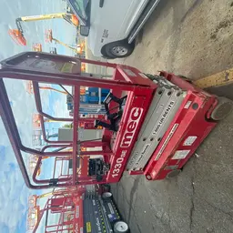 2017 MEC 1330SE Scissor Lift