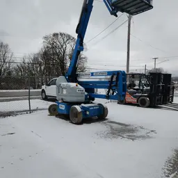 2013 Genie Z-40/23N RJ Articulating Boom Lift