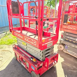2018 MEC 1330SE Scissor Lift