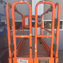 2017 Snorkel S3219E Scissor Lift