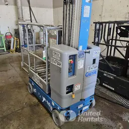 2016 Genie GR-20 Self-Propelled One-Person Lift