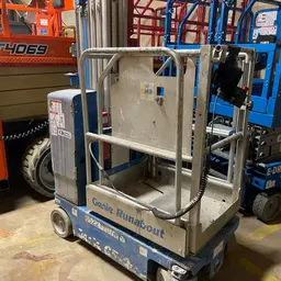 2018 Genie GR-20 Self-Propelled One-Person Lift