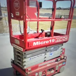 2018 MEC MICRO 19 Scissor Lift