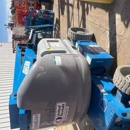 2015 Genie Z-40/23N RJ Articulating Boom Lift