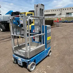 2017 Genie GR-20 Self-Propelled One-Person Lift