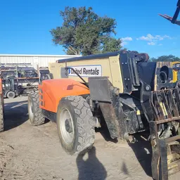 2016 JLG 1055 Forklift