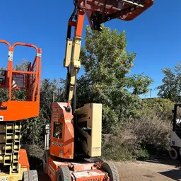 2015 JLG E300AJP Articulating Boom Lift