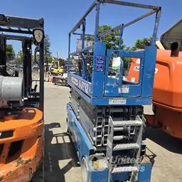 2017 Genie GS-3232 Scissor Lift