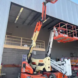 2013 JLG E400AJPN Articulating Boom Lift