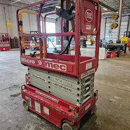 2018 MEC MICRO 19 Scissor Lift