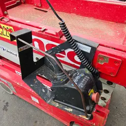 2018 MEC 1330SE Scissor Lift