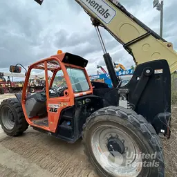 2016 JLG 642 Forklift