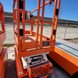 2018 Snorkel S3219E Scissor Lift