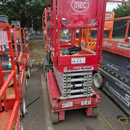 2018 MEC MICRO 19 Scissor Lift