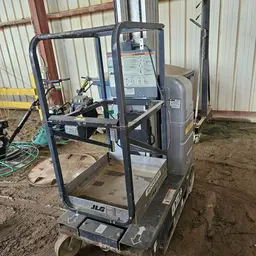 2019 JLG 20MVL Self-Propelled One-Person Lift