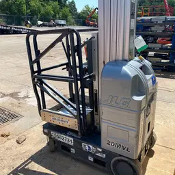 2017 JLG 20MVL Self-Propelled One-Person Lift