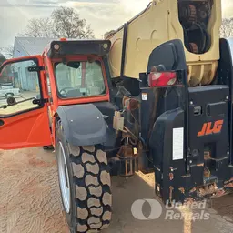2019 JLG 1055 Forklift