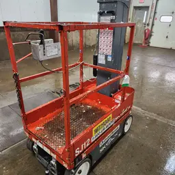 2018 Skyjack SJ12 Self-Propelled One-Person Lift