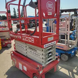 2019 MEC MICRO 19 Scissor Lift