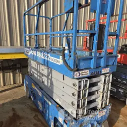2016 Genie GS-3232 Scissor Lift