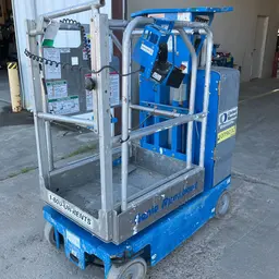 2018 Genie GR-12 Self-Propelled One-Person Lift